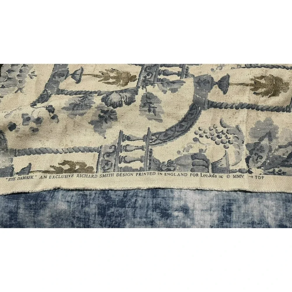 Lee Jofa, Rye Damask an Exclusive Richard Smith Design Fabric Remnant England